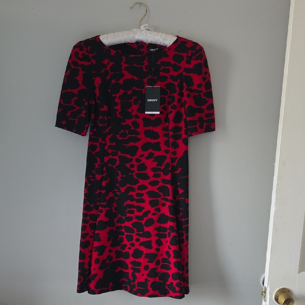 DKNY Red and Black Women's Classic Dress. Size 6 NWT